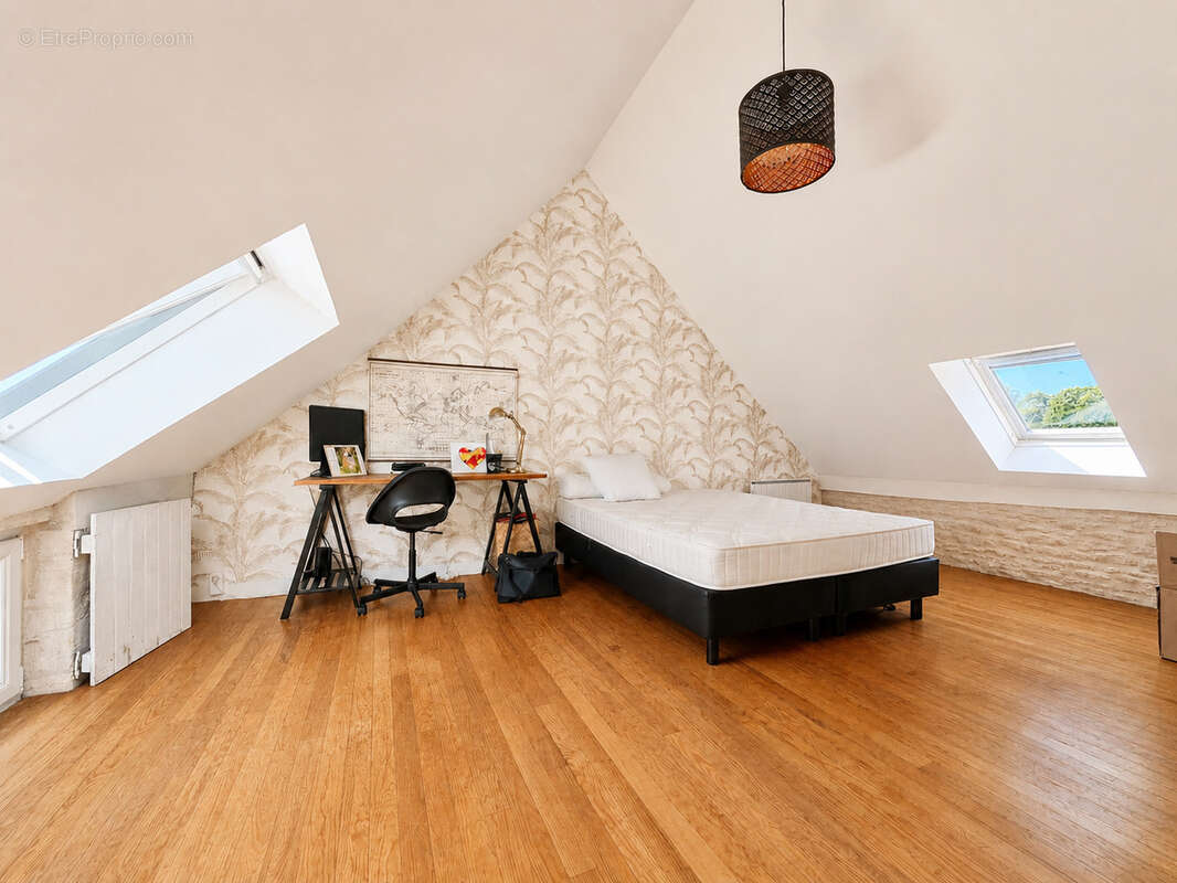 Maison rénovée de charme à REVIERS - photo 15