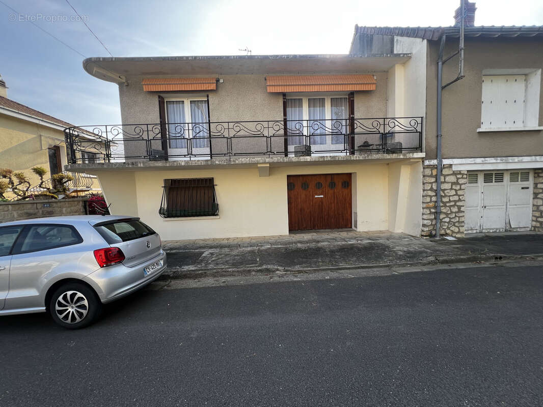 Maison à CHATELLERAULT