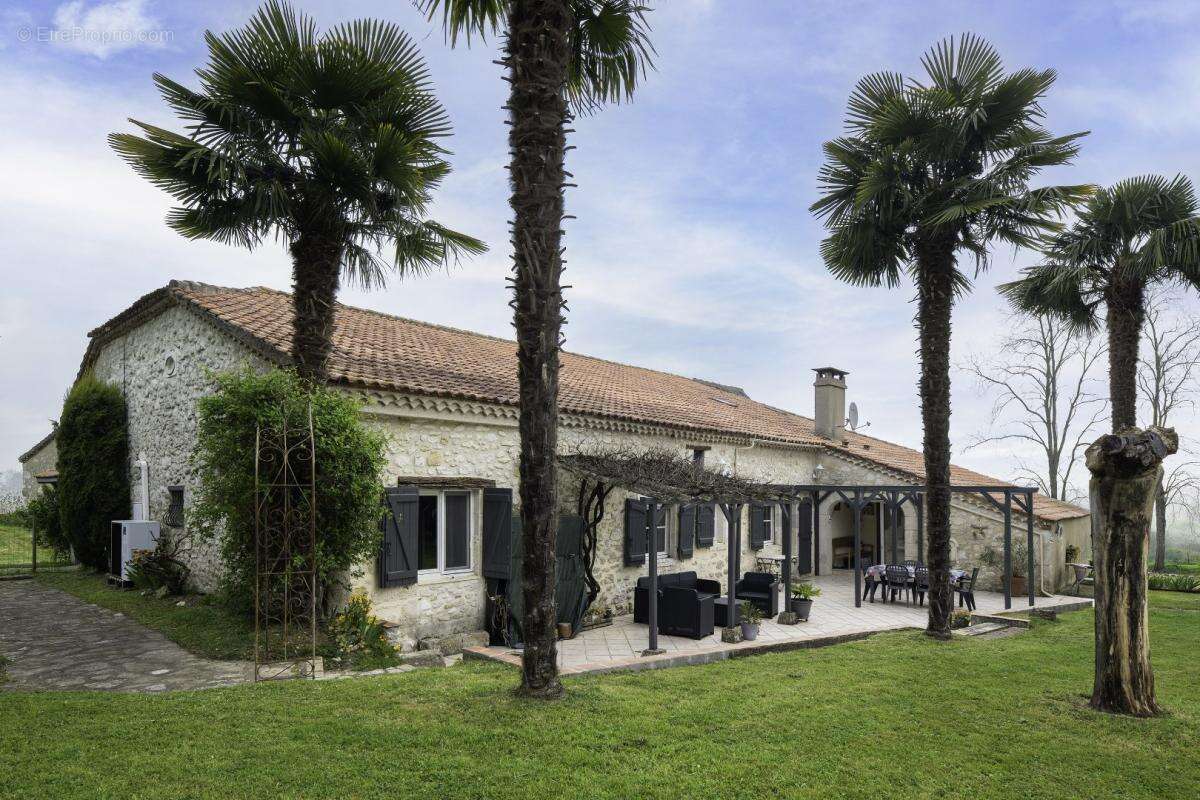 Maison à LAMONTJOIE