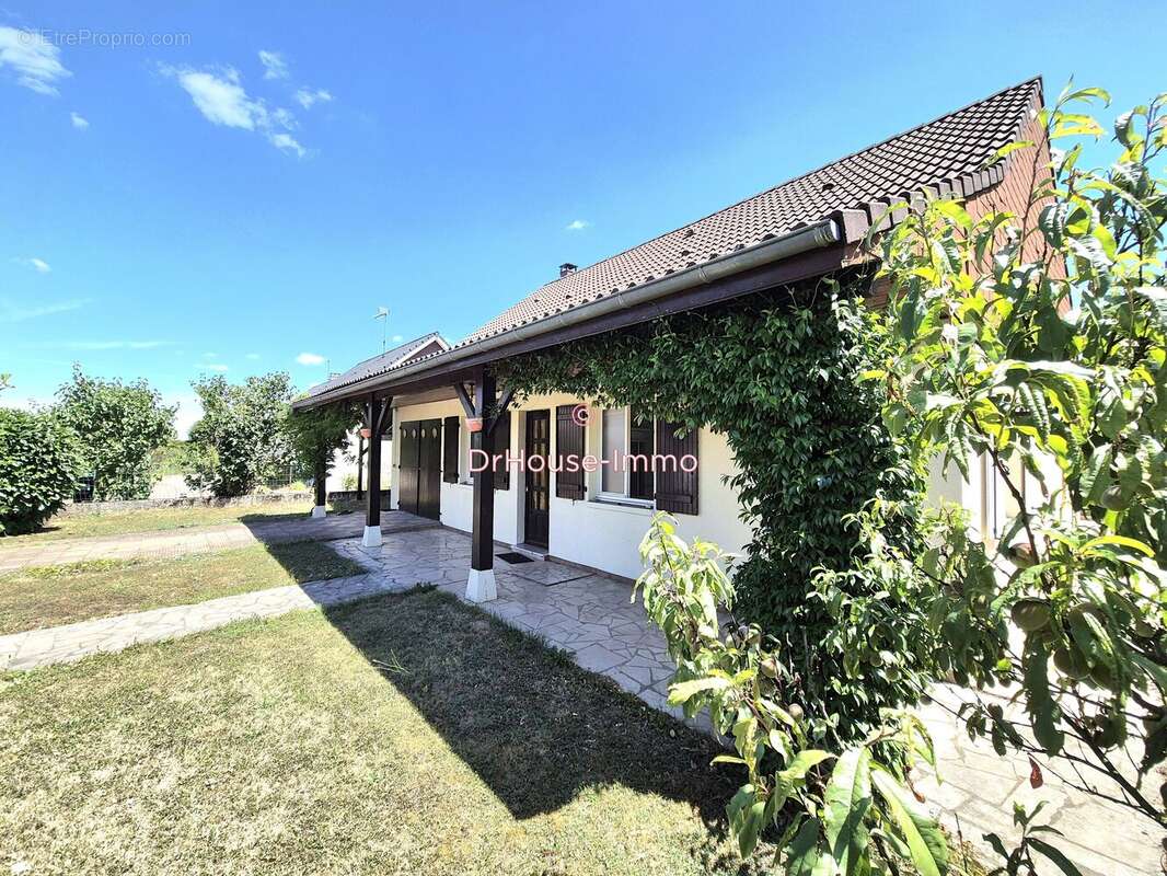 Maison à CHATENOY-LE-ROYAL