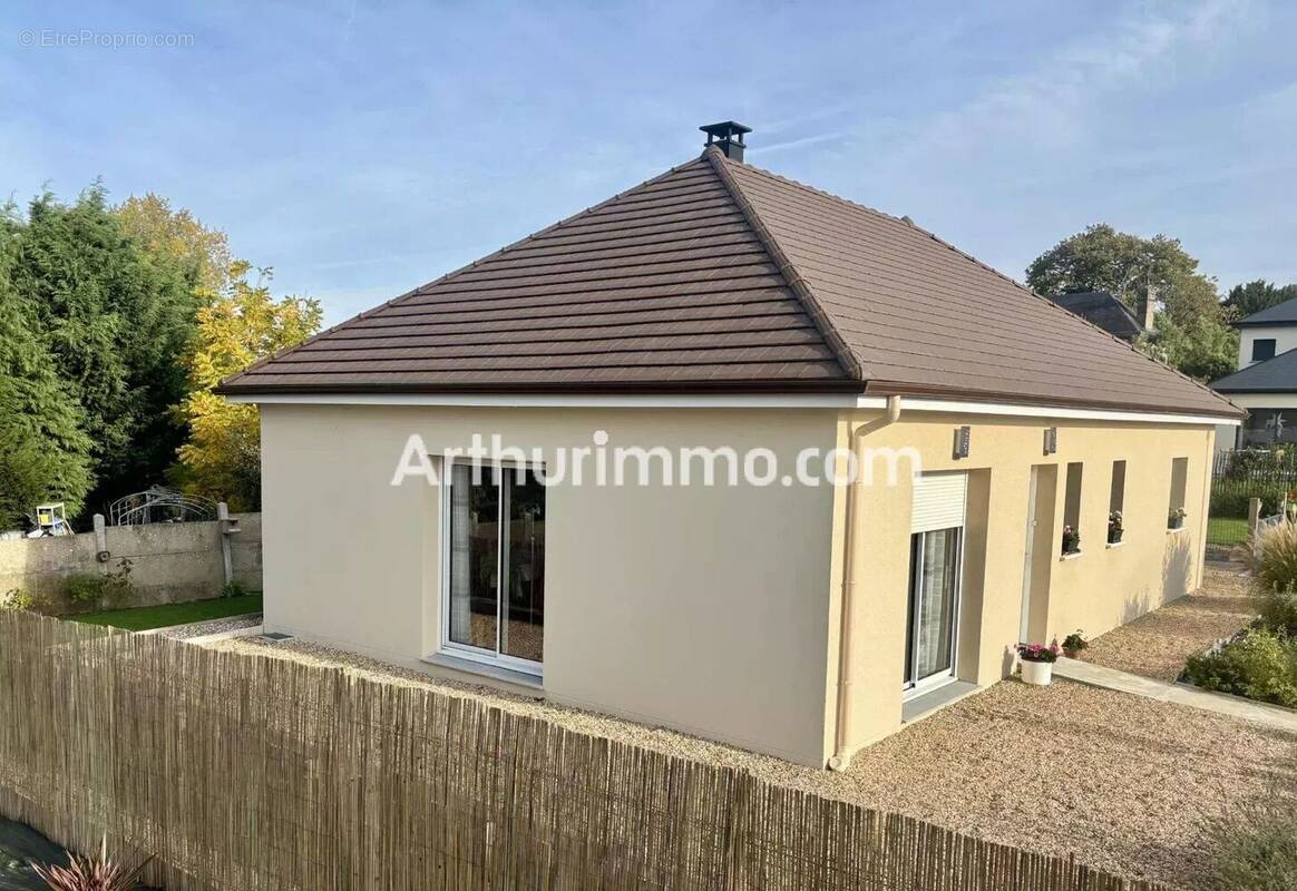 Maison à MONTIVILLIERS