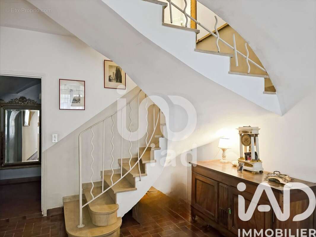 Maison 206 m² à Bernis  - photo 5