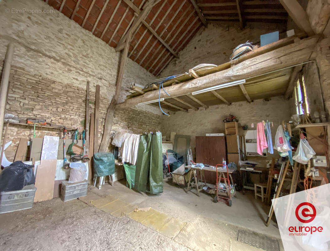 Maison à GIROLLES