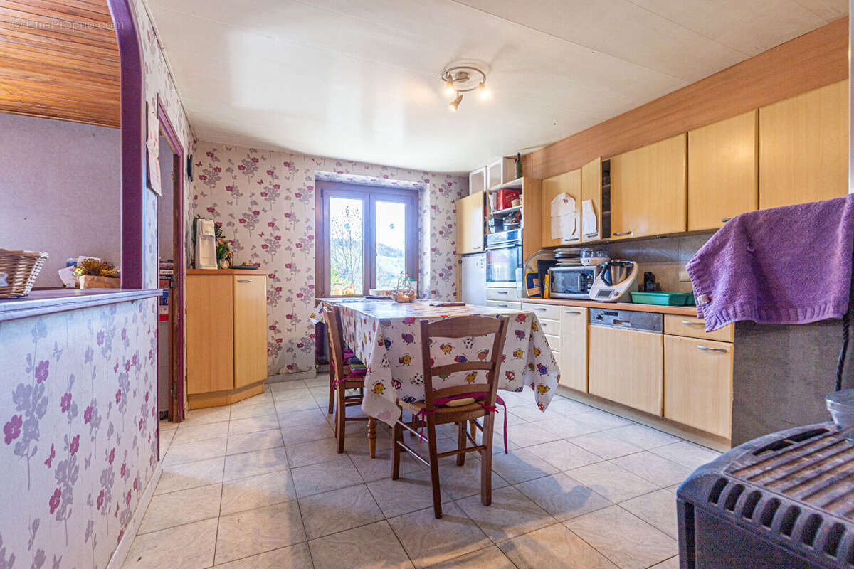 Agence immobiliere laforet - exclusivite - "sapin" - annecy / talloires montmin - maison individuelle type 6 de 138,89m² - garag - photo 7