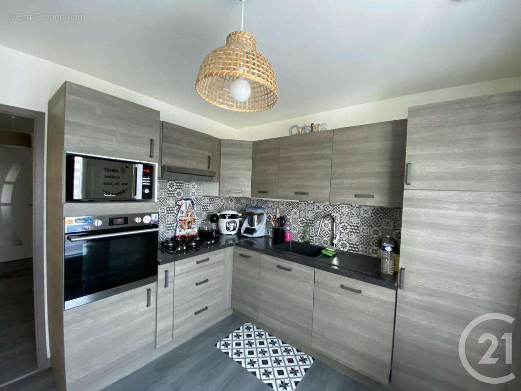 Maison à MOGNEVILLE