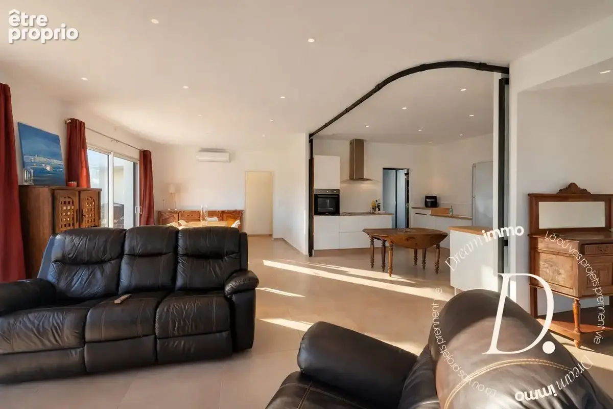 Maison 5 pièces 136 m² à vendre à Saint-Martin-De-Hinx (40390) - photo 2
