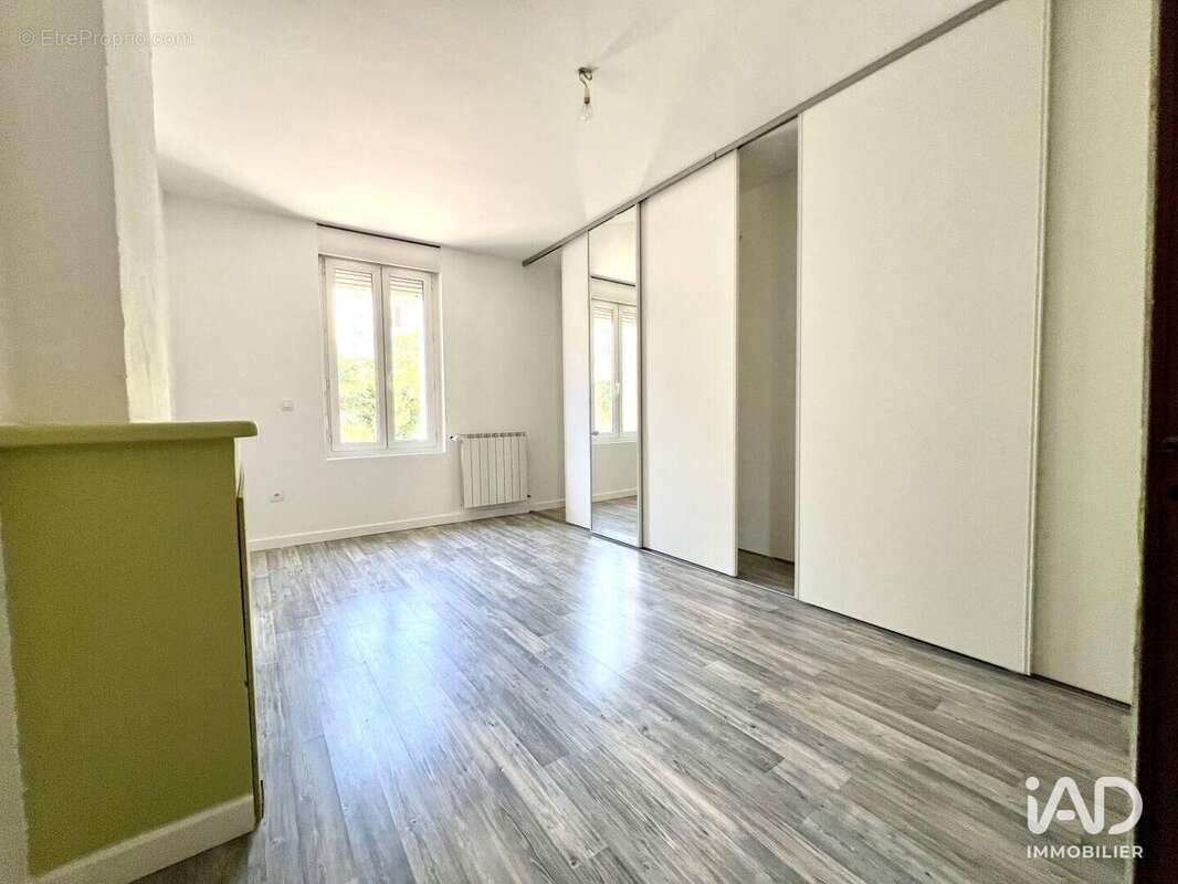 Maison 210 m² à Villeseque-Des-Corbieres  - photo 7