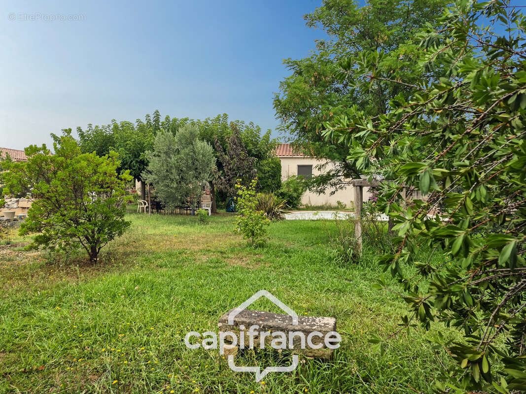 Maison à vendre 4 pièces ROQUEMAURE (30)-107m²-terrain 1540m² avec piscine et grand garage - photo 15