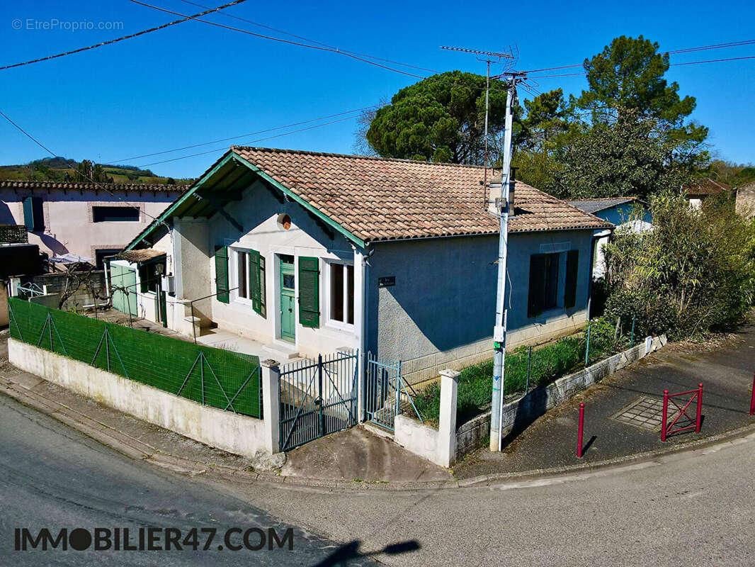 Maison à CLAIRAC