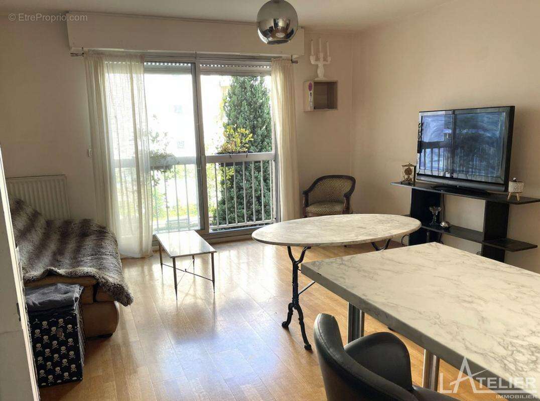Suresnes – 44 m² – Investir dans une résidence en mutation : prix décoté, revalorisation programmée - photo 2