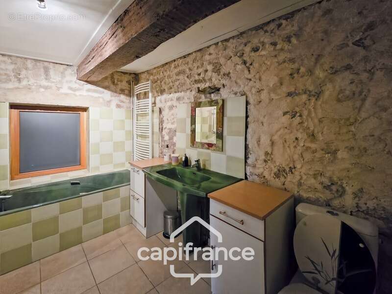Maison à URZY