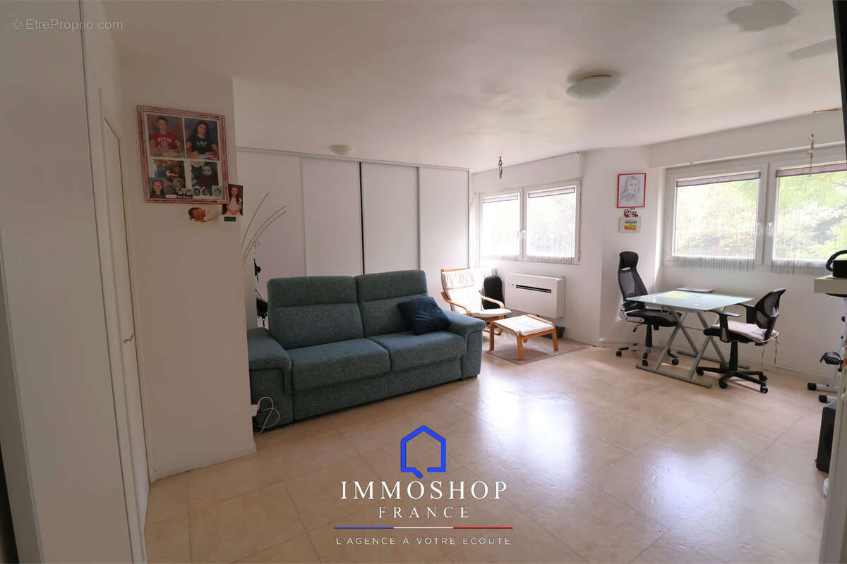 Appartement à MARSEILLE-12E