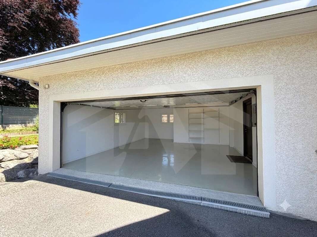 Maison à BRIE-ET-ANGONNES