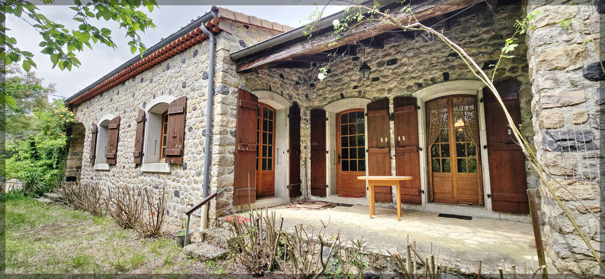 Maison à LES OLLIERES-SUR-EYRIEUX