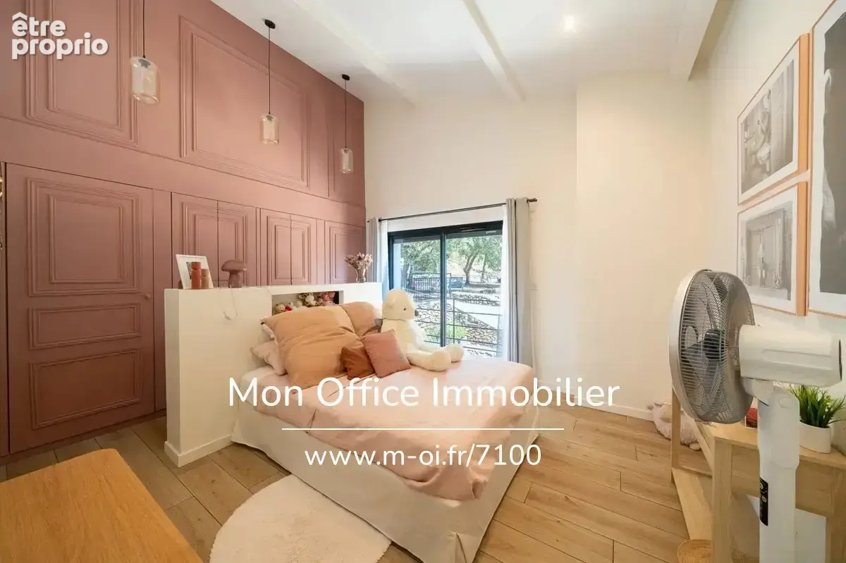 Référence : 7295-NGU - Maison 9 pièces - Piscine - village à pied - calme - 276m2 - photo 15