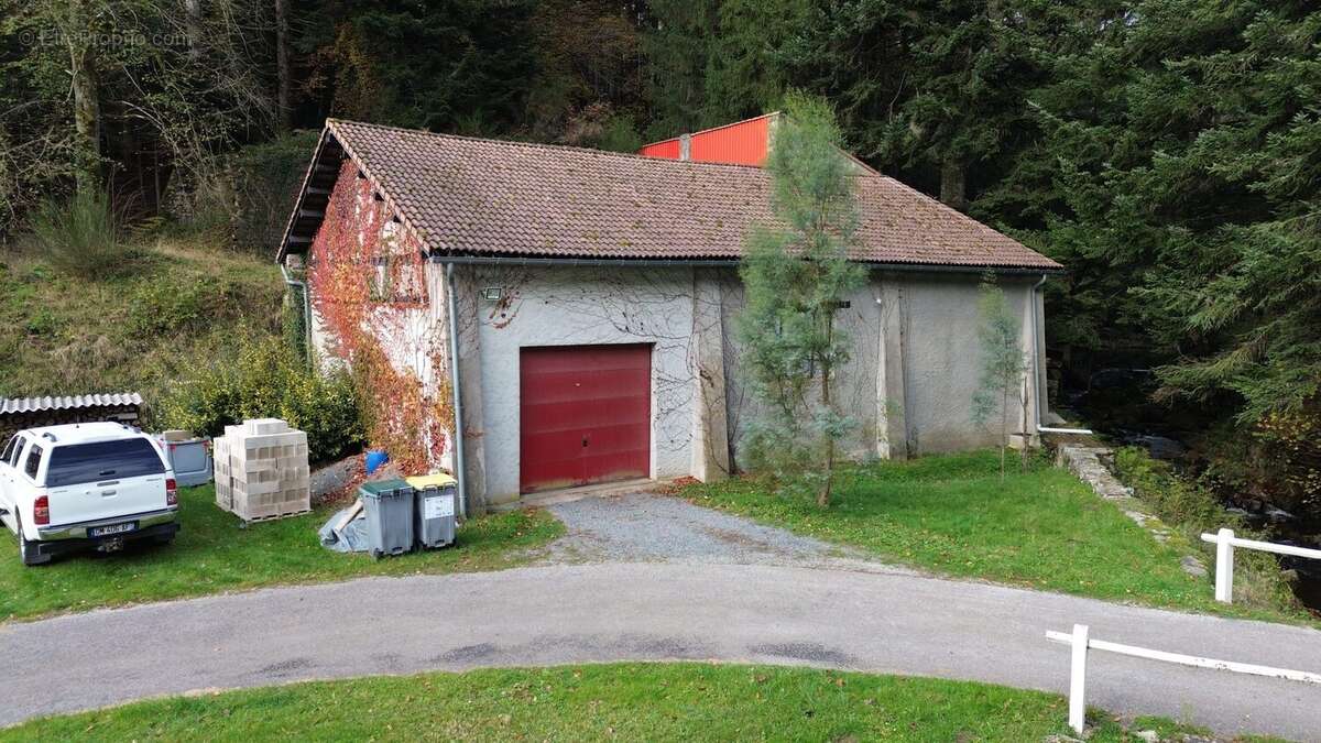 Maison à LES MARTYS