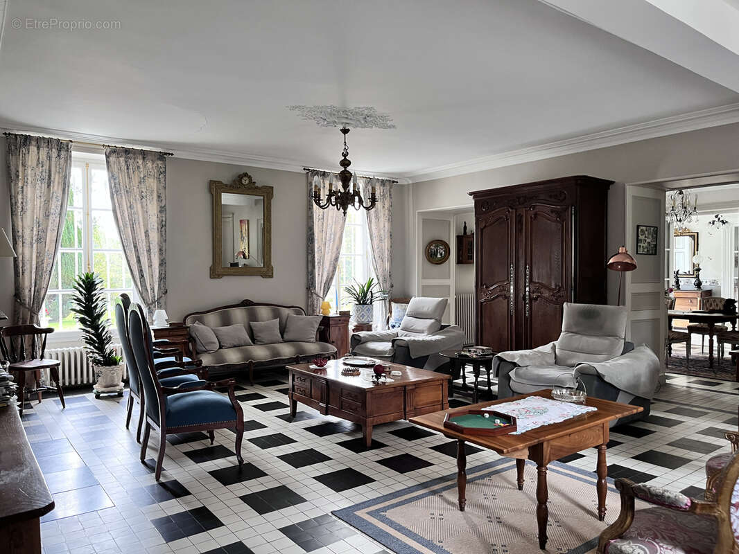 Maison à MORTAGNE-AU-PERCHE