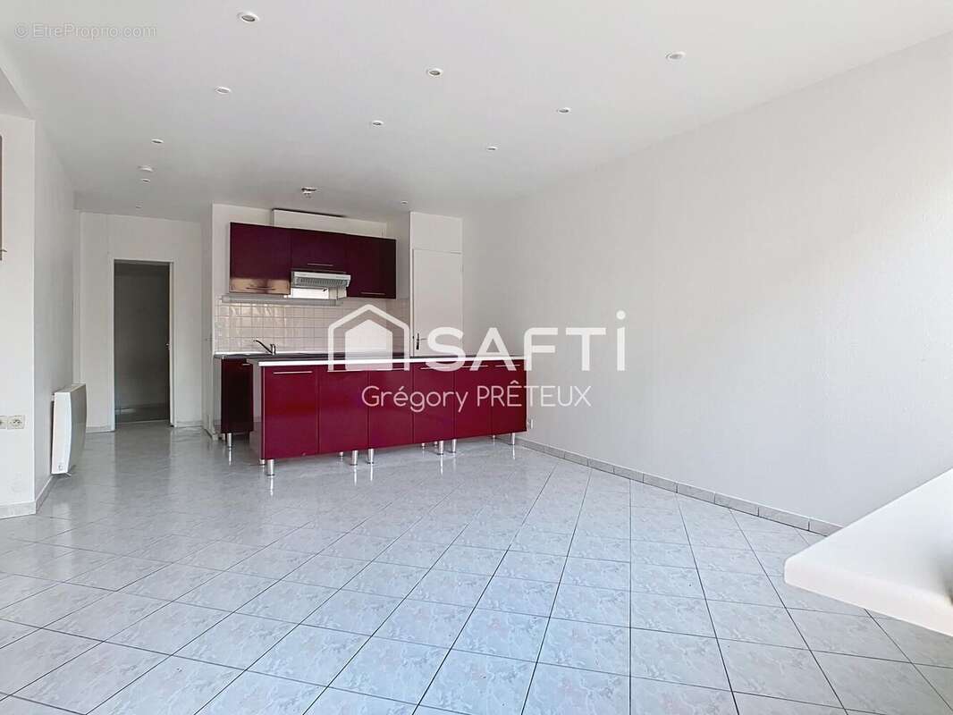 Photo 4 - Commerce à SOISY-SUR-ECOLE