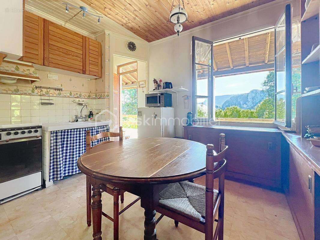 ***chalet atypique de 100 m2 terrain 1857 m2 en chartreuse calme et nature*** - photo 8