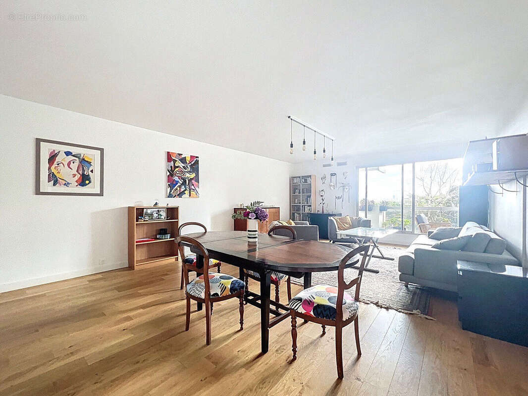 Appartement à SURESNES