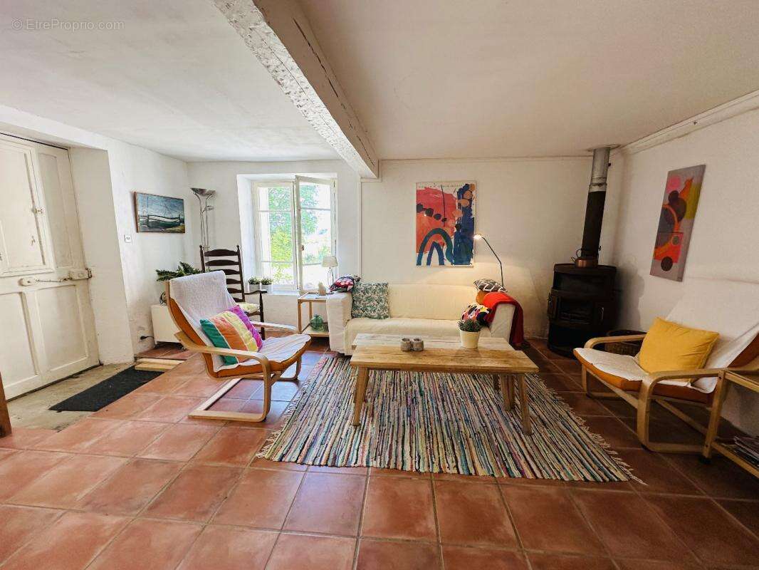 Maison à LASSERRE
