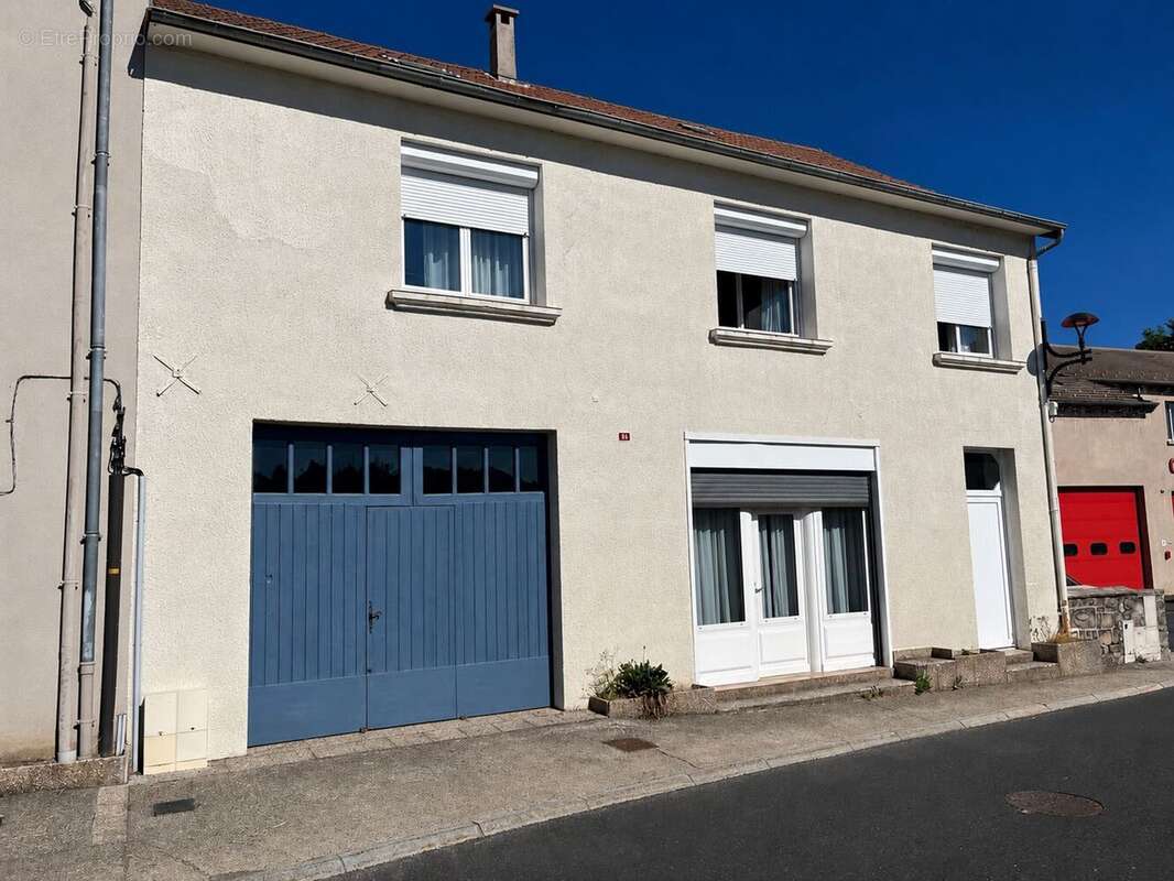 Maison à GRANDRIEU