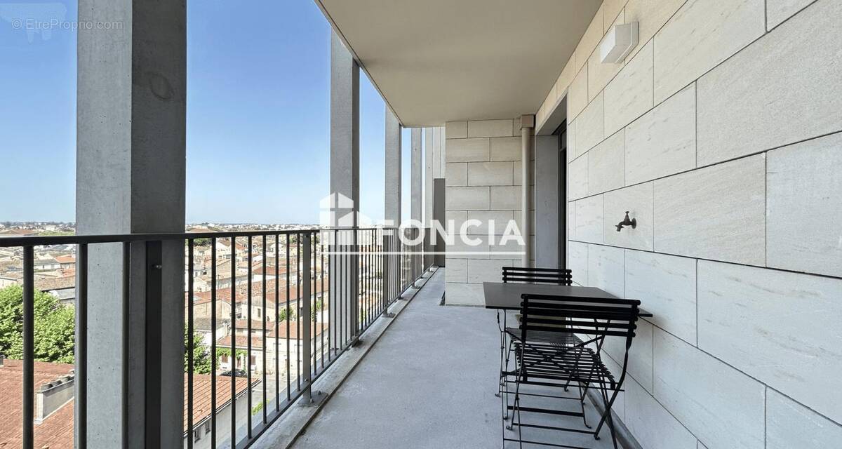 Appartement à BORDEAUX