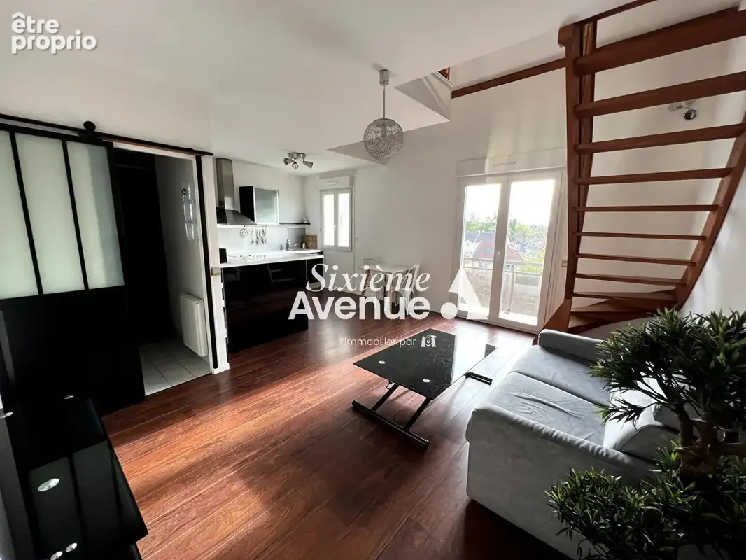 Duplex 42m2 au dernier étage avec balcon cave et parking - photo 3
