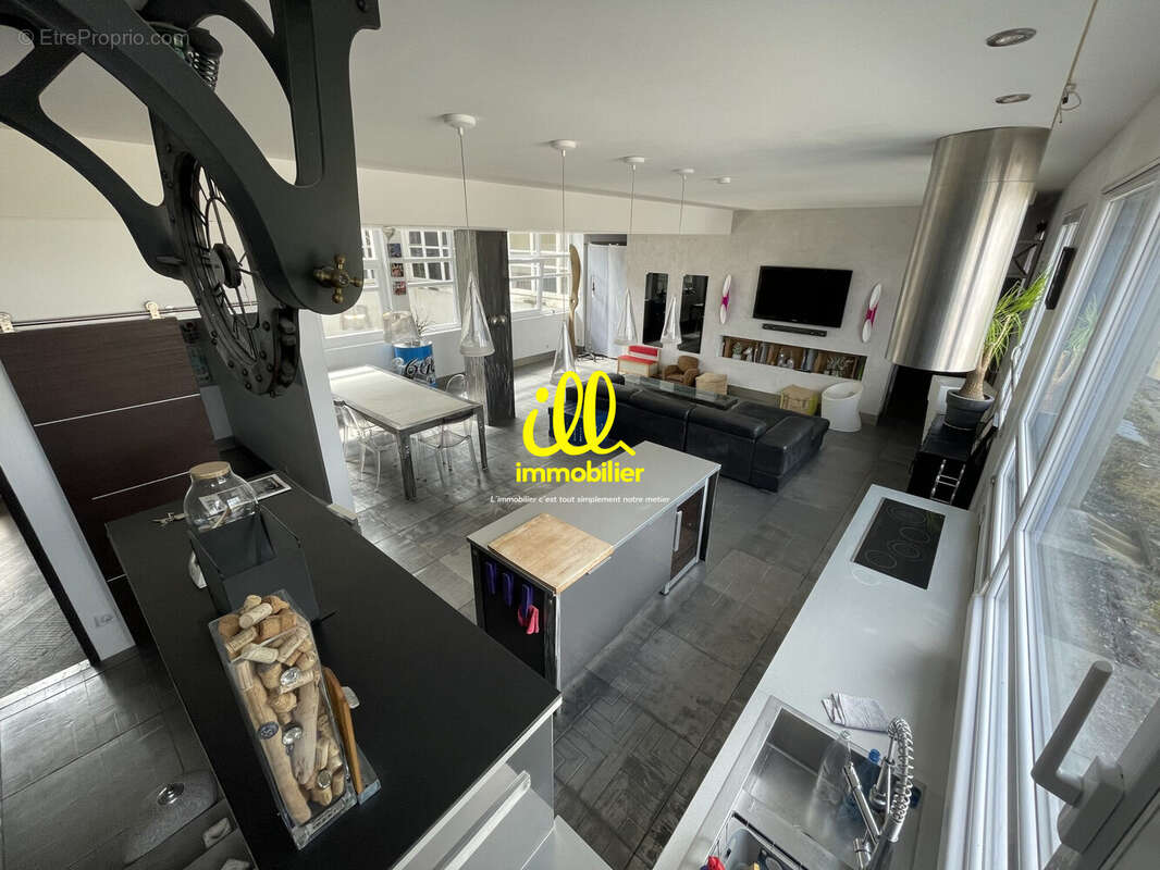 Appartement 109 m² à Charleville-Mezieres  - photo 4
