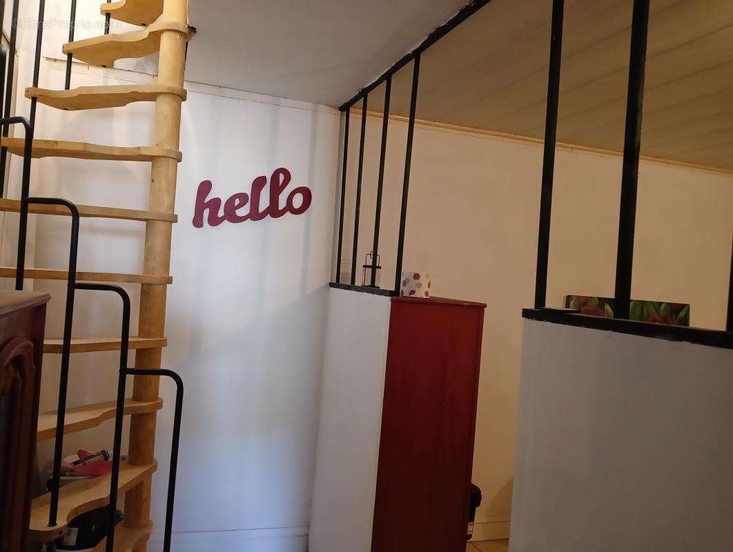 Maison à DECAZEVILLE