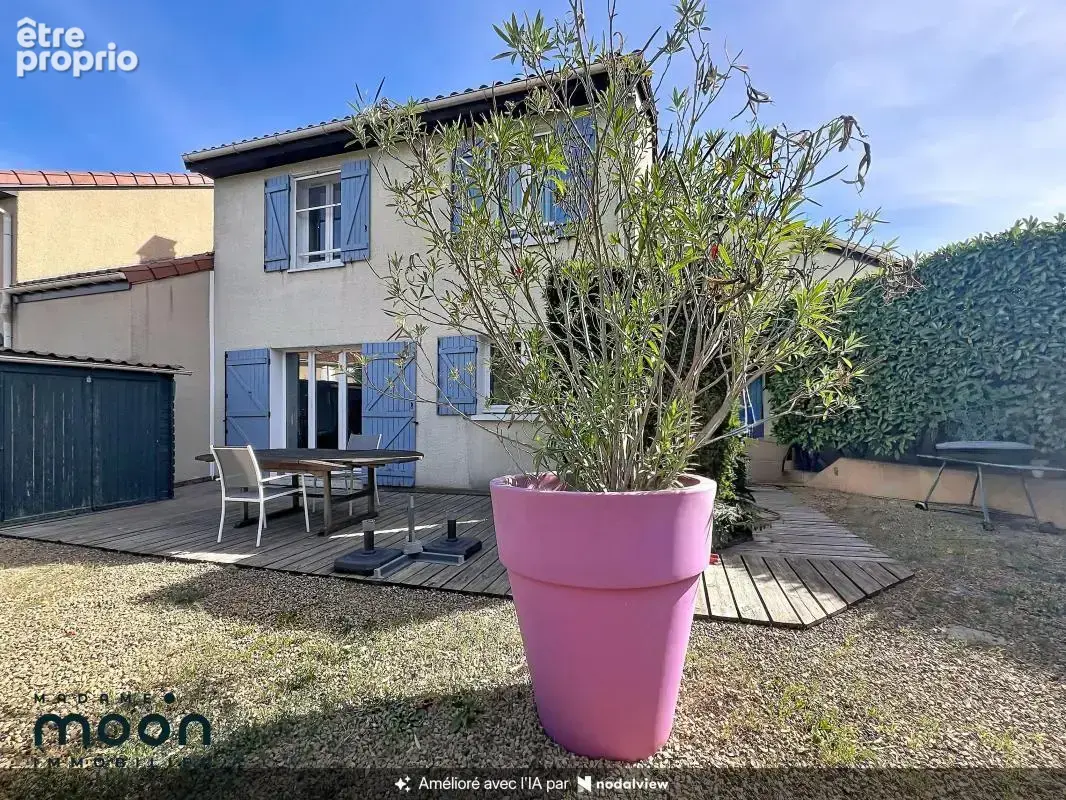 Photo Maison à Pierre-Benite au prix de 379 000€