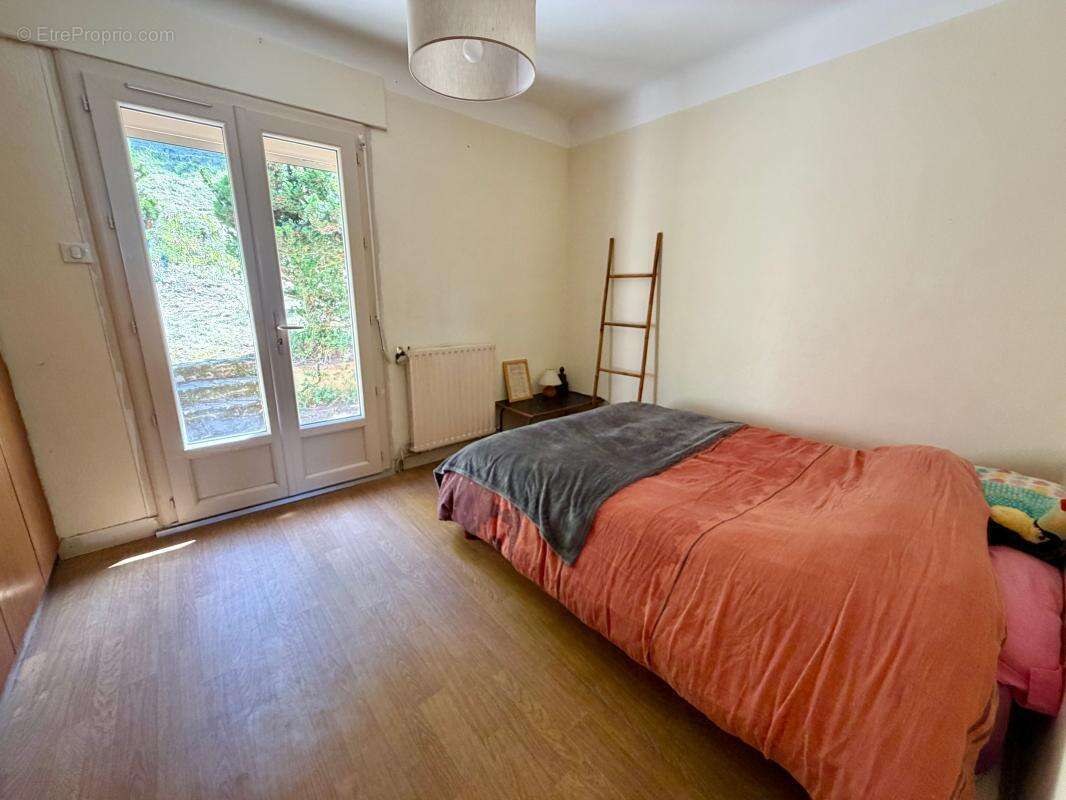 Maison au Bugue sur les hauteurs - photo 11