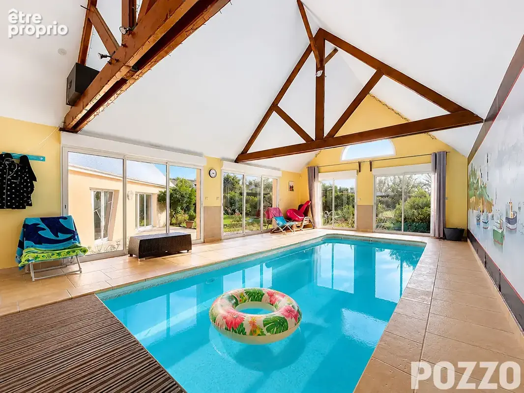 Bréville-sur-Mer, Spacieuse maison de 237 m² avec piscine intérieure et grand garage - photo 6