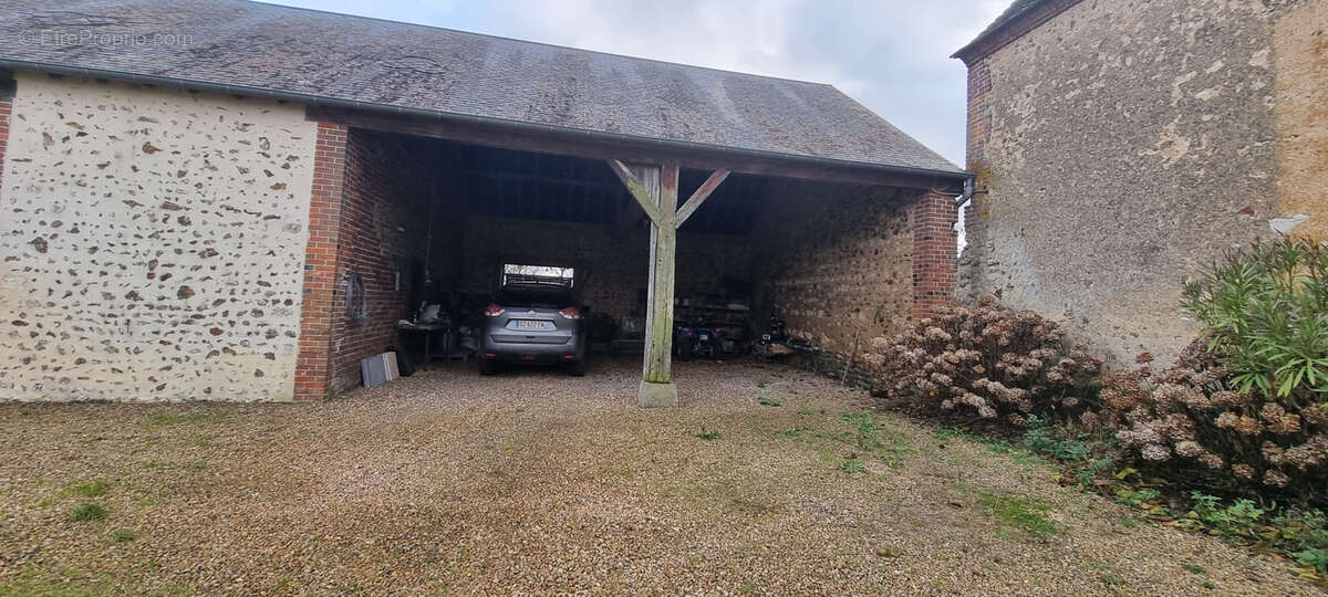 Maison à CLOYES-SUR-LE-LOIR