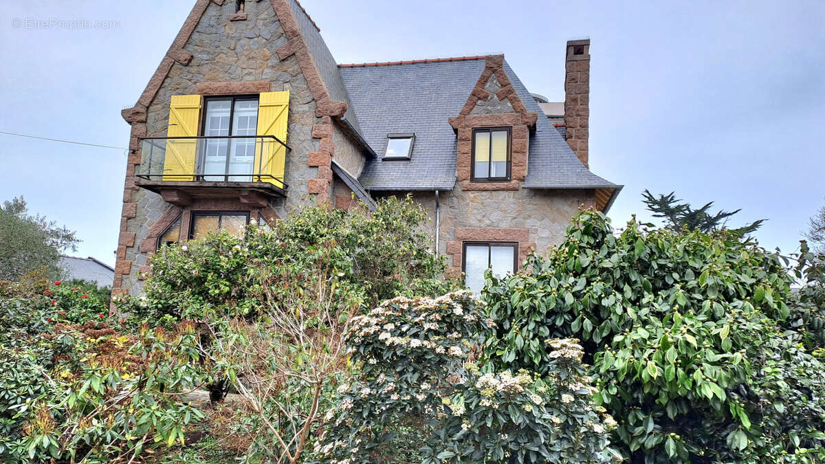 Maison à TREBEURDEN