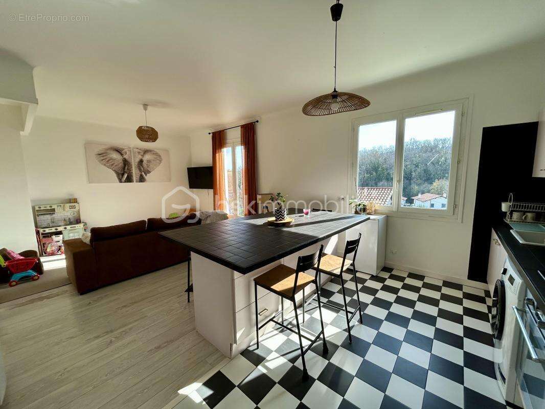 Appartement à URRUGNE