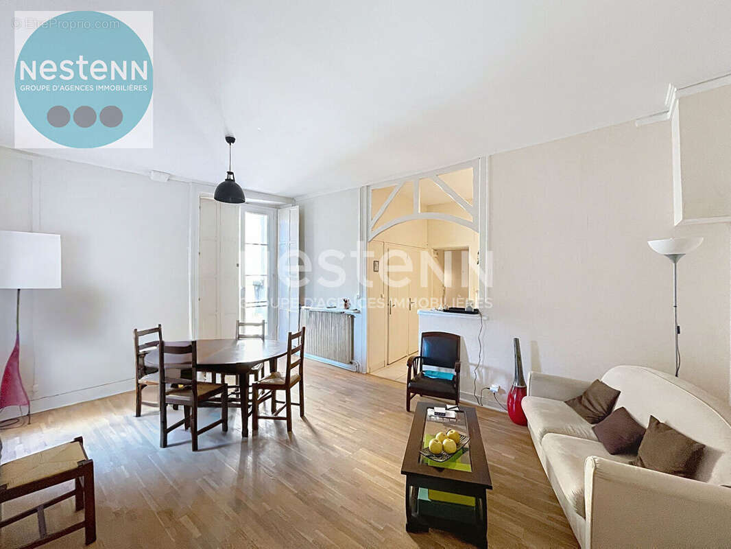 COUP DE COEUR !!  Appartement T3  de 64 m²  -  À deux pas du centre-ville, quartier St Nicolas ! - photo 2