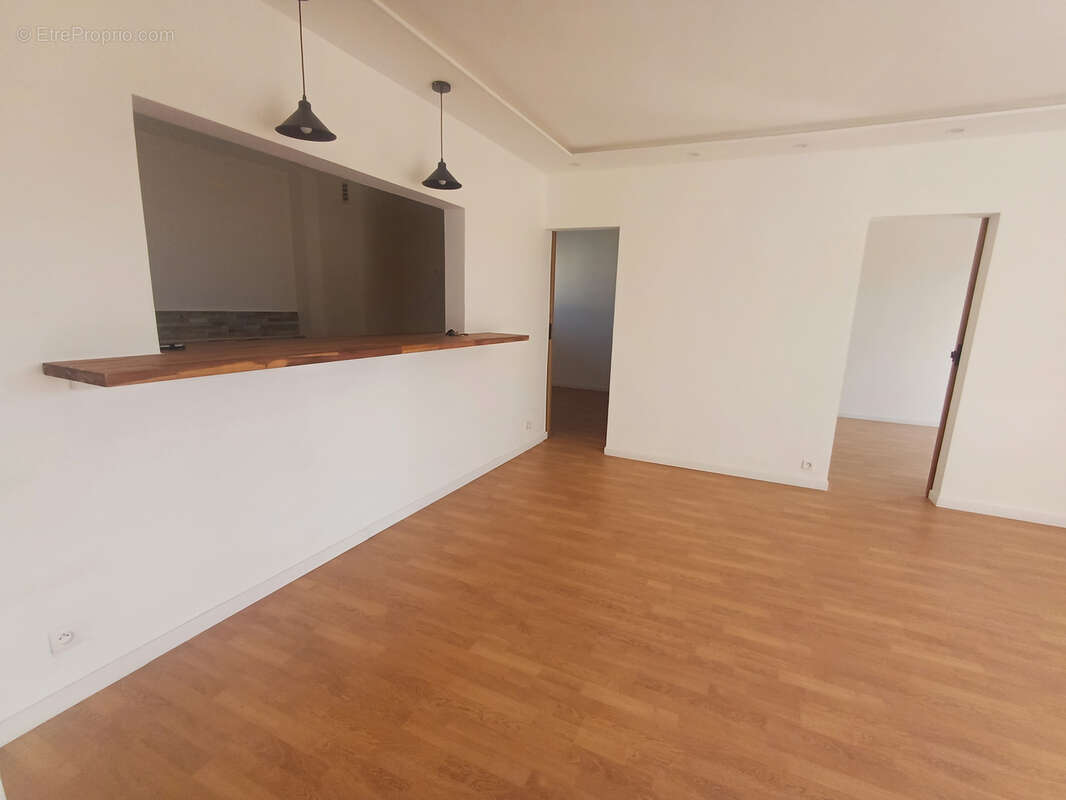 Appartement à LA VALETTE-DU-VAR