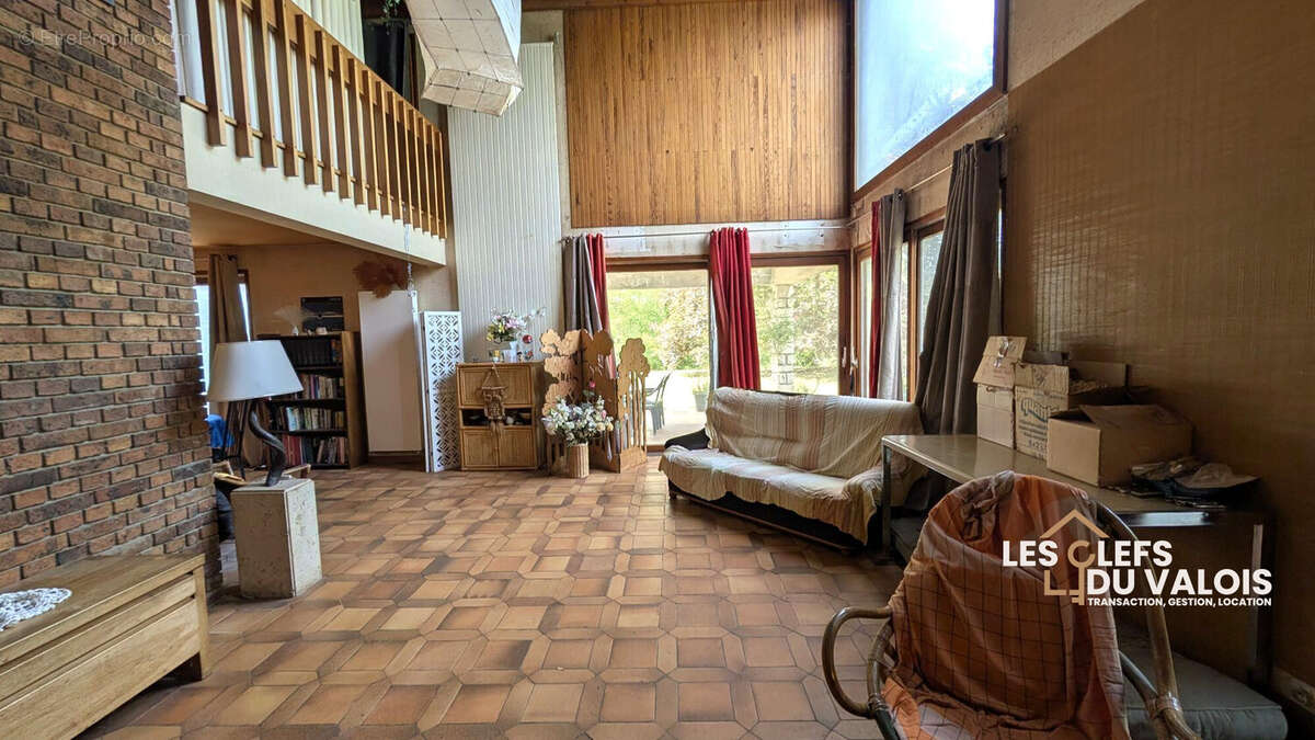 Maison 220 m² à Bethisy-Saint-Pierre  - photo 7