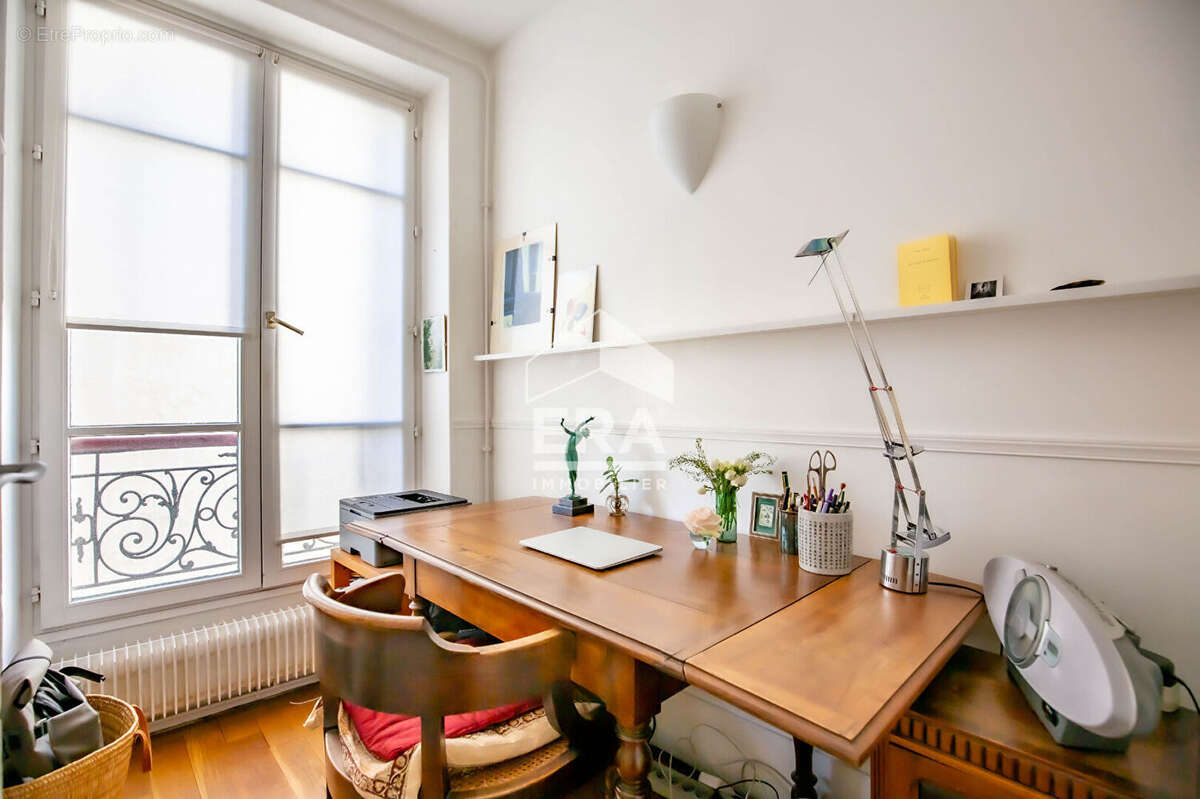 Appartement à PARIS-12E