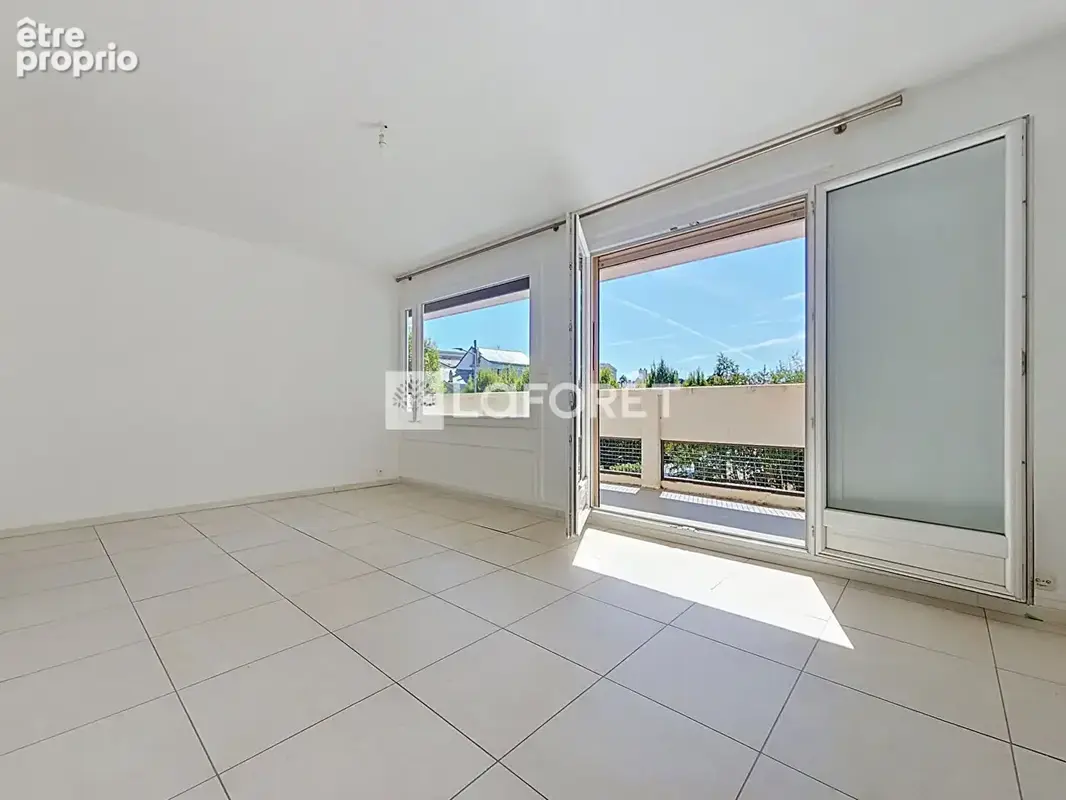 Appartement lumineux 3 pièces avec grand balcon - photo 3