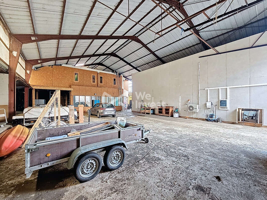 Commerce à SAINTE-EULALIE-D'OLT