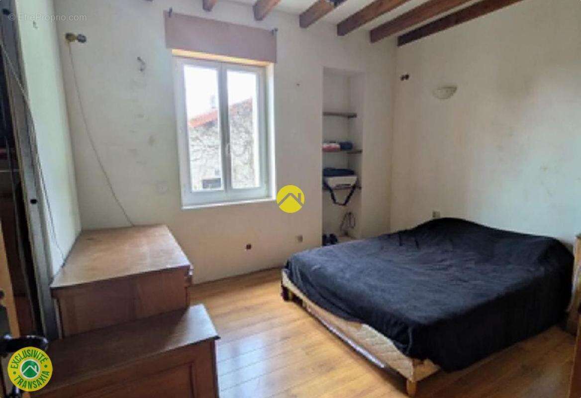 Maison à COMMENTRY