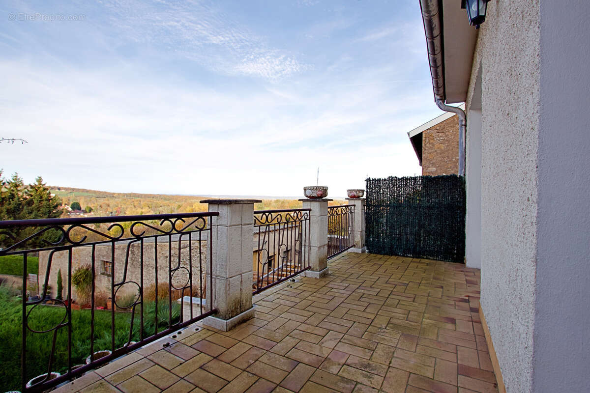 Maison à LORRY-LES-METZ