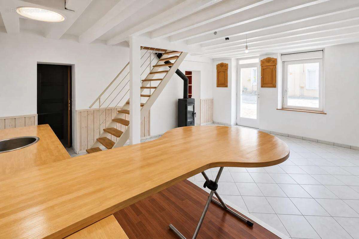 Maison de 4 pièces de 85 m² à Montfort-le-Gesnois - photo 28