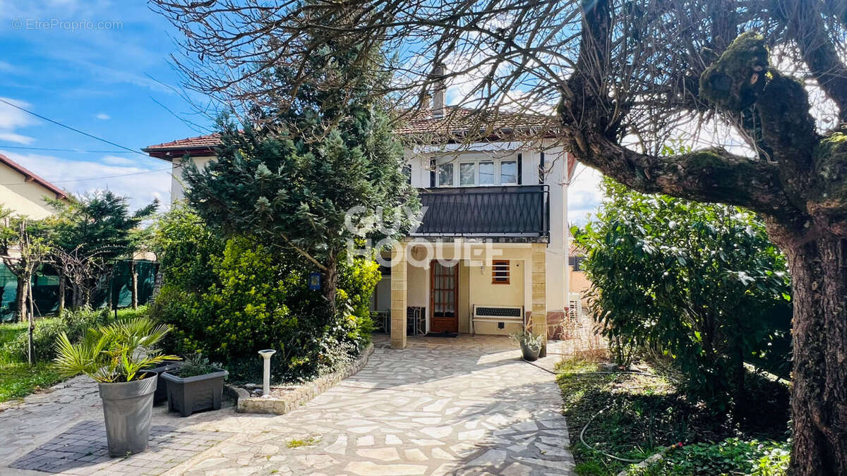 Maison à LA VERPILLIERE