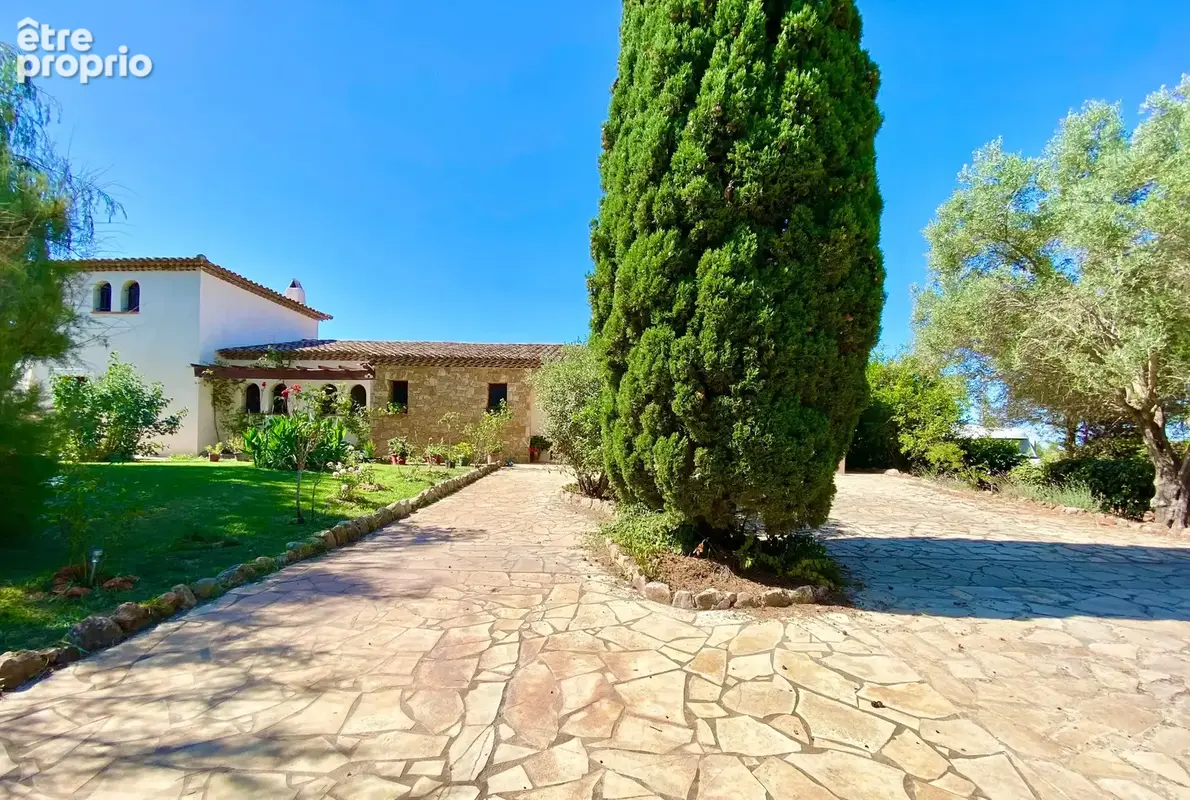 Balaruc-le-vieux, mas provençale avec piscine - photo 2