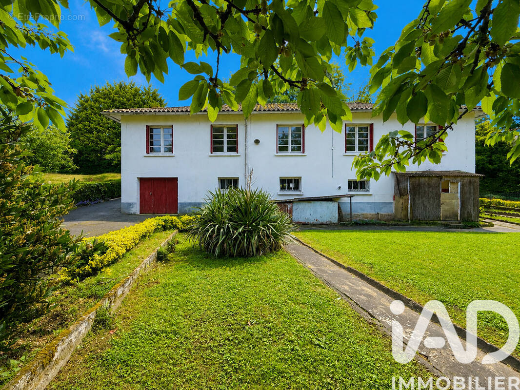 Photo 1 - Maison à LEMBRAS