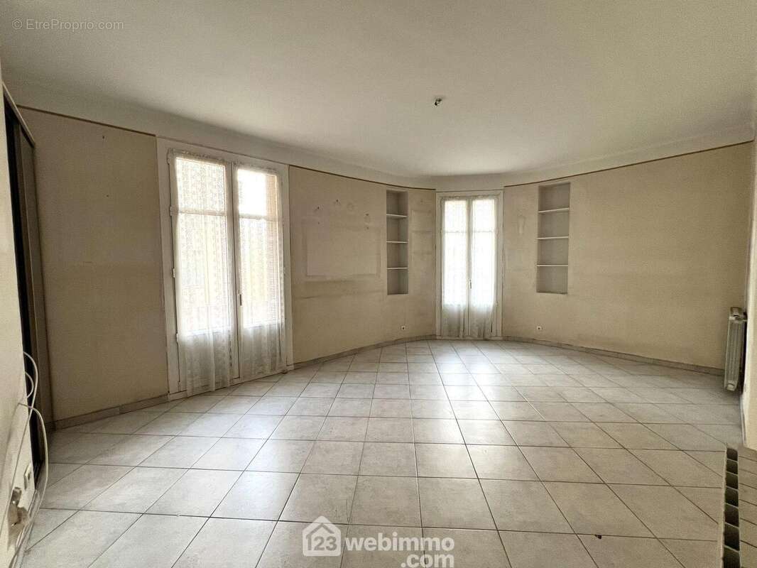 Le séjour de 24m2... - Appartement à SAN-MARTINO-DI-LOTA