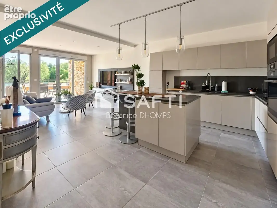 Photo 1 - Appartement à SAINT-RAPHAEL